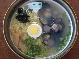 十三湖の食事処「和歌山」の「しじみラーメン」