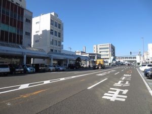 敦賀の中心街を通る国道8号