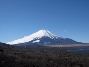 三国峠から見る富士山