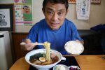 和銅温泉近くのラーメン店「ザ・ラーメン」で「醤油ラーメン」を食べる
