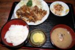 湯田中駅の駅前食堂の「焼肉定食」