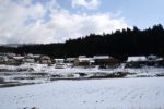 国道183号で鳥取県境の鍵掛峠へ。あたりは一面の雪景色