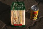 昼食は加茂のスーパーで買った「サンドイッチ＆コーンスープ」