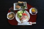 「グリーンヒル大串」の朝食を食べる