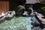 小田温泉の露天風呂