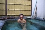 小野川温泉「亀屋万年閣」の朝湯に入る