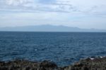 伊豆大島から見る伊豆半島。天城の山々が大きく見える