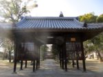 素盞嗚神社の神門