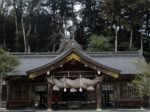 熊野大社の拝殿と本殿