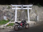 重茂半島に入っていく。ここは石浜の石浜神社