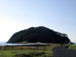 夏泊半島最北端の夏泊崎。大島が目の前に見える