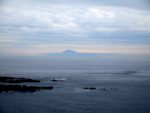 男鹿半島の西海岸から見る鳥海山