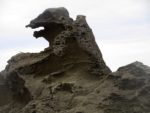 潮瀬崎のゴジラ岩