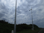 日本海の海岸には風車が立ち並ぶ