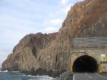 雄冬岬のトンネル