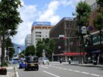 松本の国府町の交差点