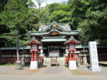 浅間神社境内の八千戈神社