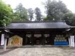 岩峅寺の雄山神社前立社壇